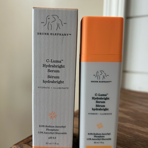 Drunk Elephant Orange and White Serum for Radiant Skin - Picture 1 of 2